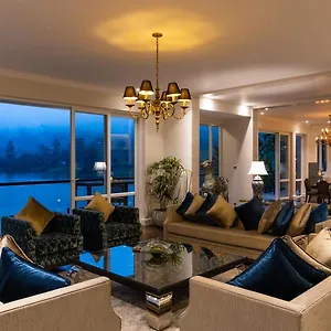 Hotel Serenity Hatton